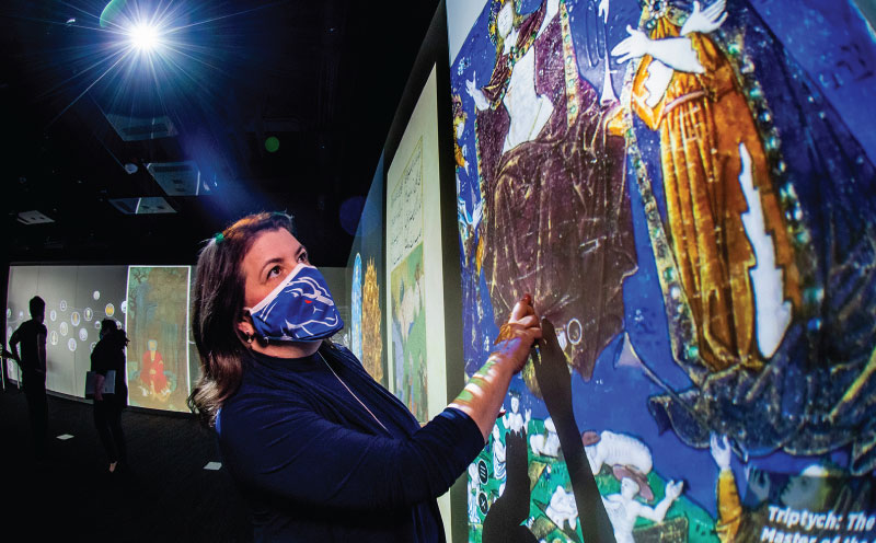 Optical Projection Screens